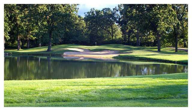 Seven Bridges Golf Club