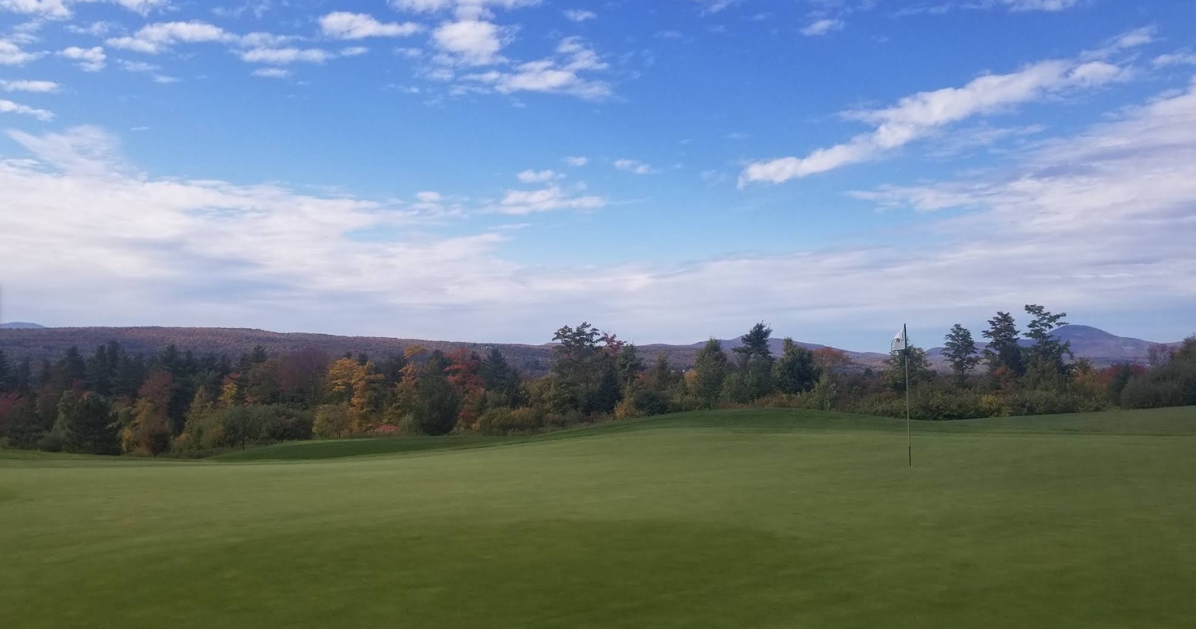 A peaceful green at Le Club de golf Memphrémagog A peaceful green at Le Club de golf Memphrémagog