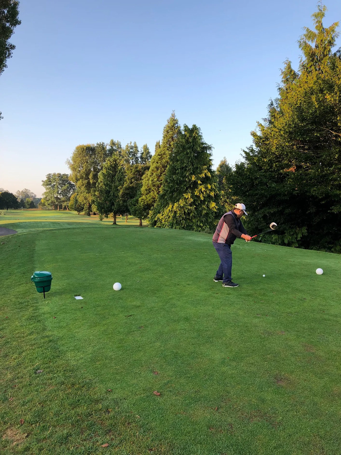 Early tee time at McCleery — fresh morning light, quiet fairways, and focus on the first swing. Early tee time at McCleery — fresh morning light, quiet fairways, and focus on the first swing.